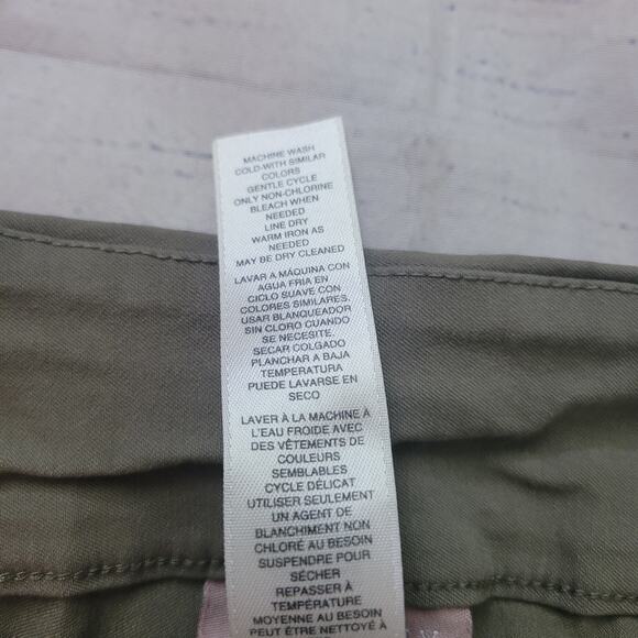 Chico’s Size 3 US 14/16 Olive Fabulously Slimming Pull On Tapered Pants - Picture 8 of 9